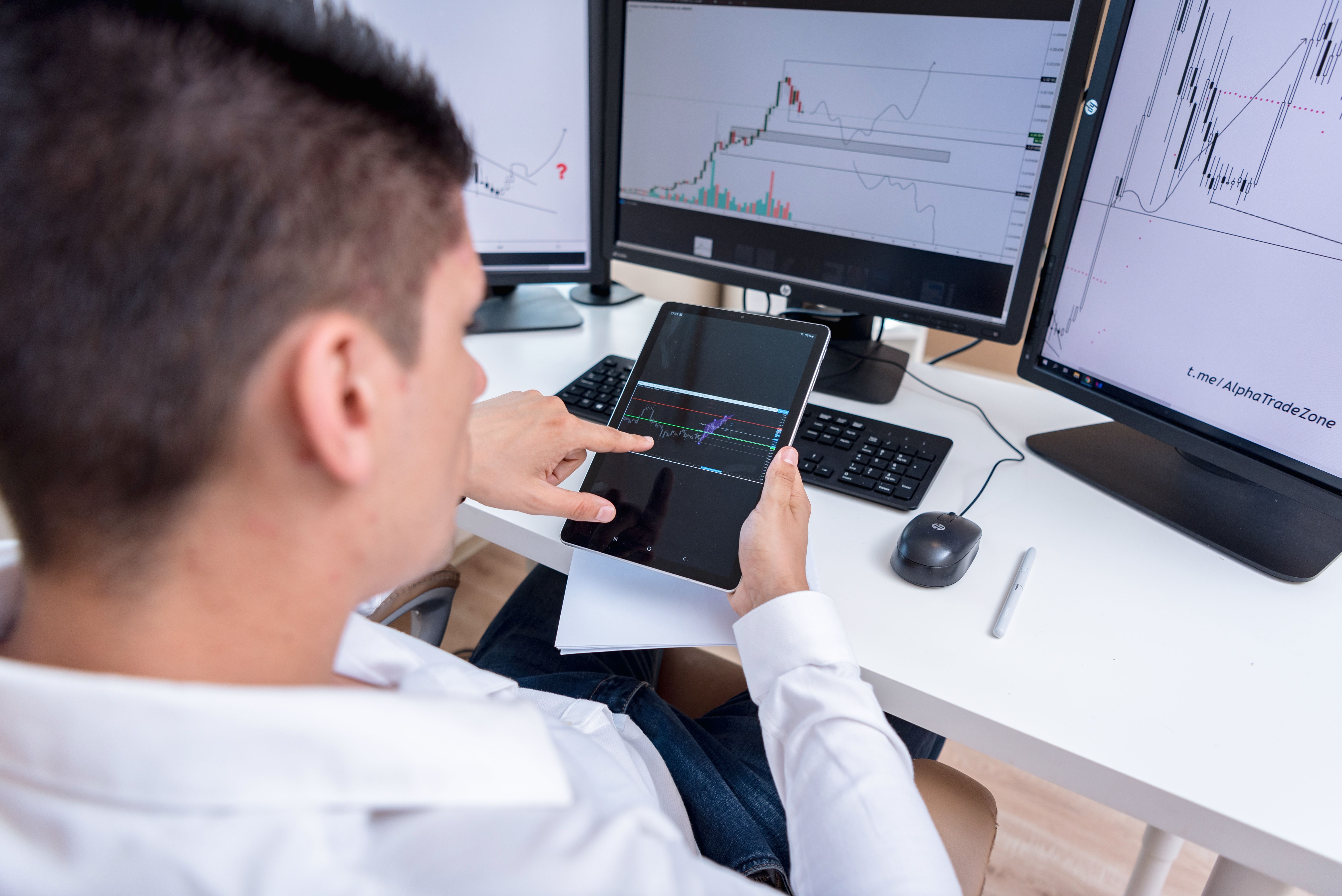 Building Fintech Software with Nearshore Teams: Compliance, Security, and Speed